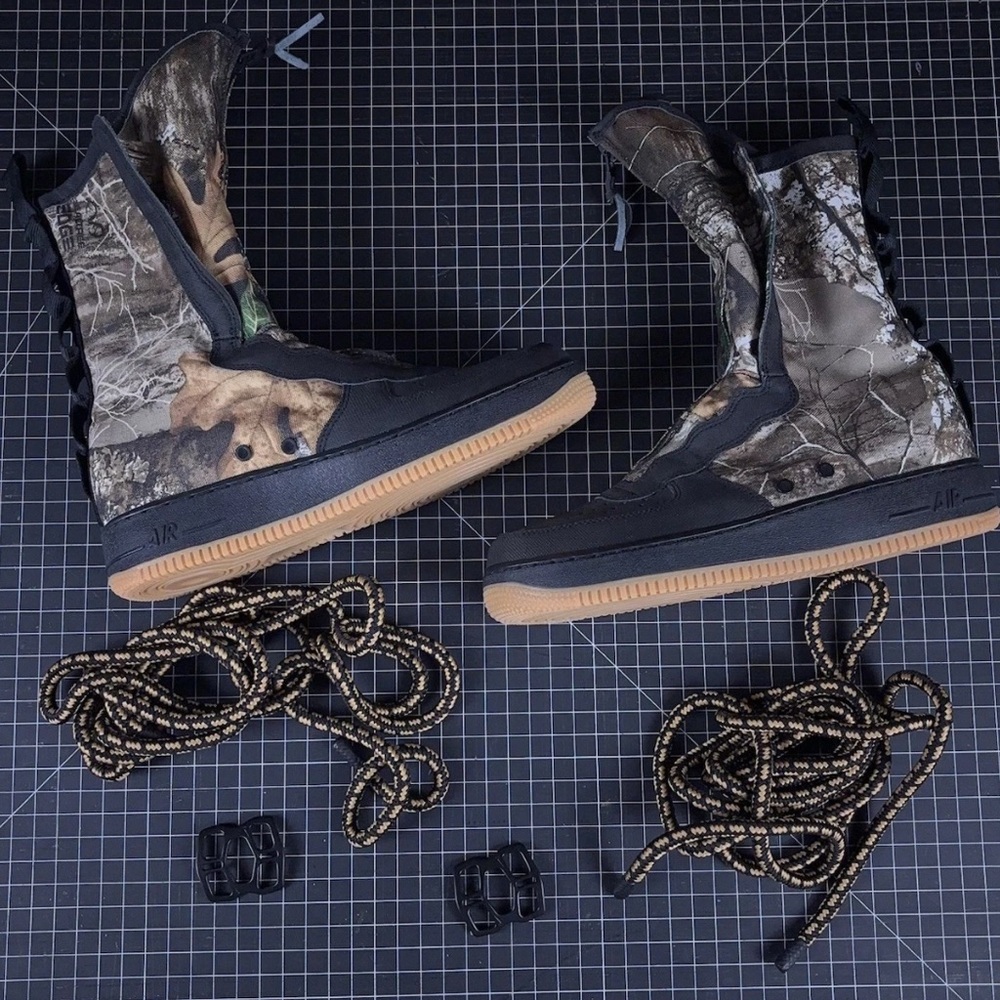Nike Air Force 1 High SF x Realtree Visit   Gum Brown Camo Size: 9.5